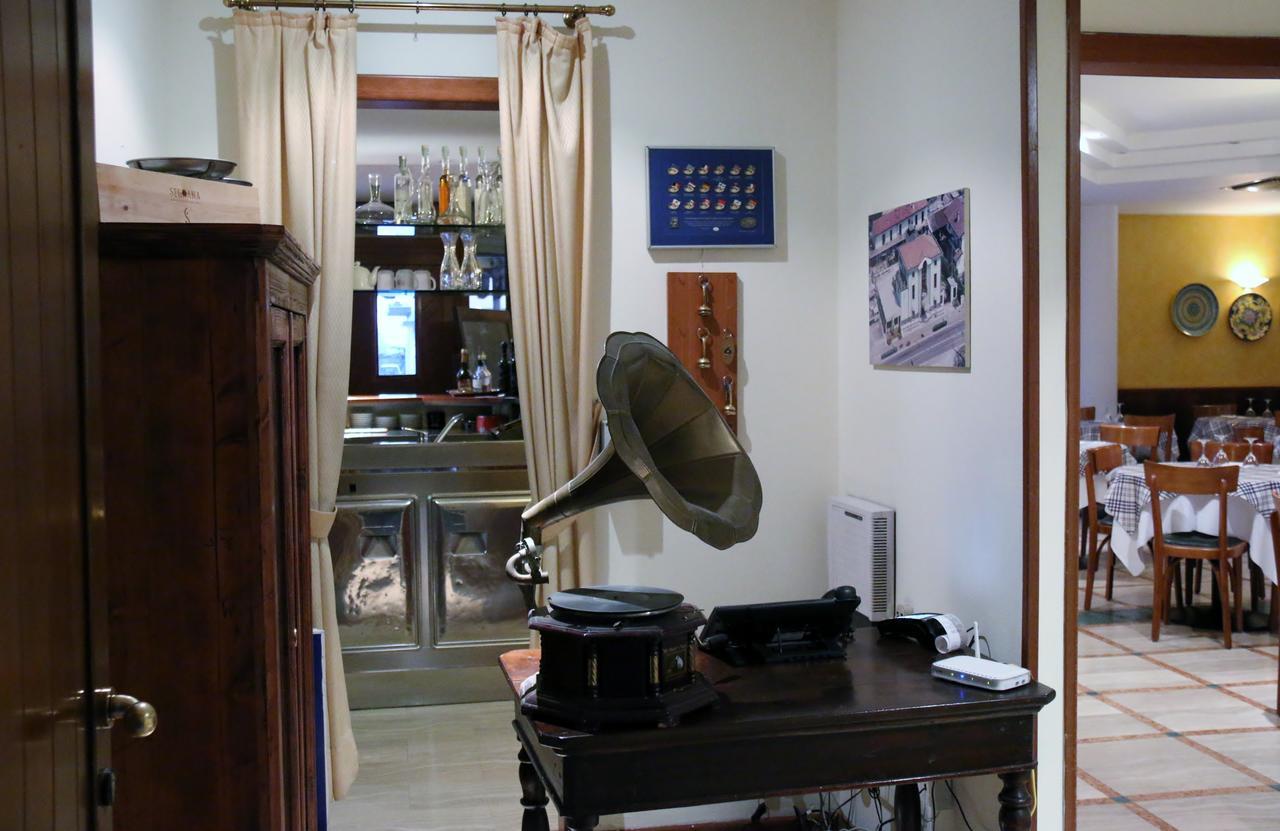 Hotel Ristorante Regina Mozzanica Luaran gambar