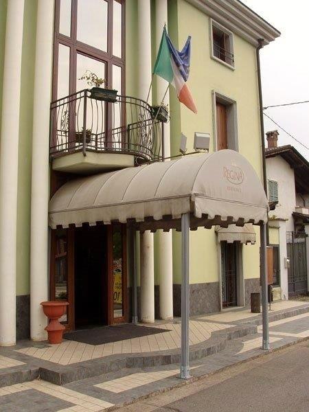 Hotel Ristorante Regina Mozzanica Luaran gambar